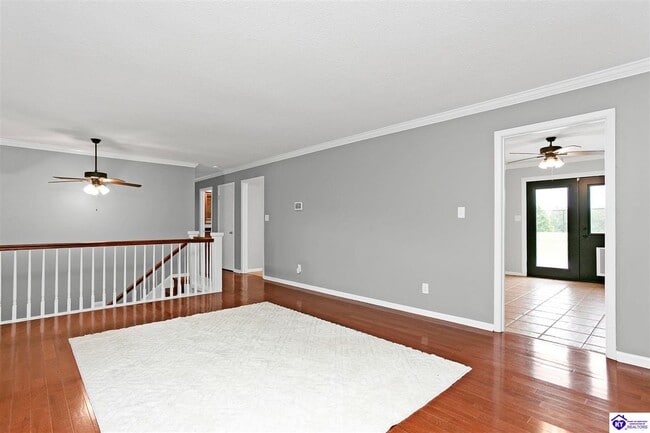 Building Photo - 705 Bon Aire Dr