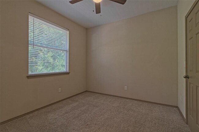 Building Photo - 2903 Whisper Oaks Ln