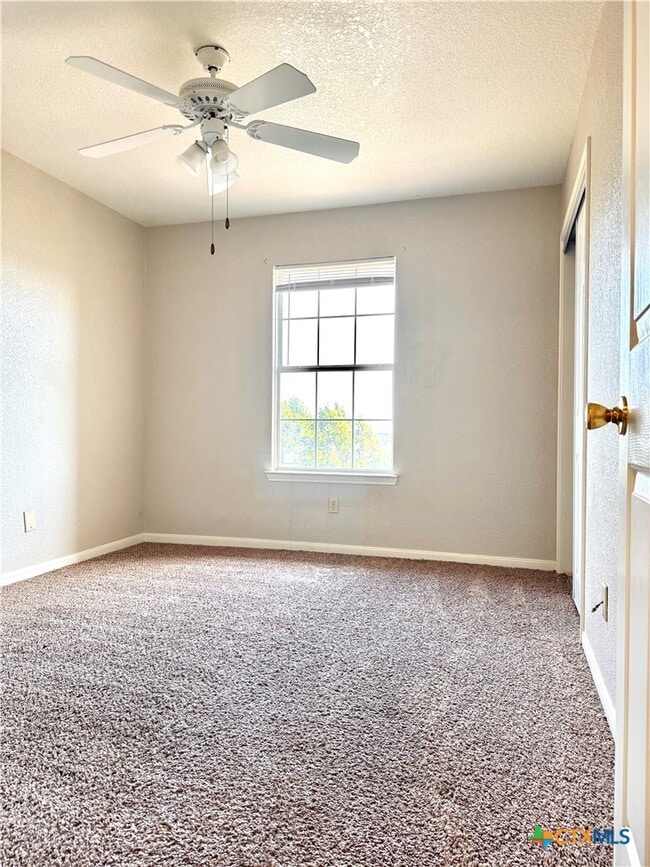 Building Photo - 1915 Sutton Pl