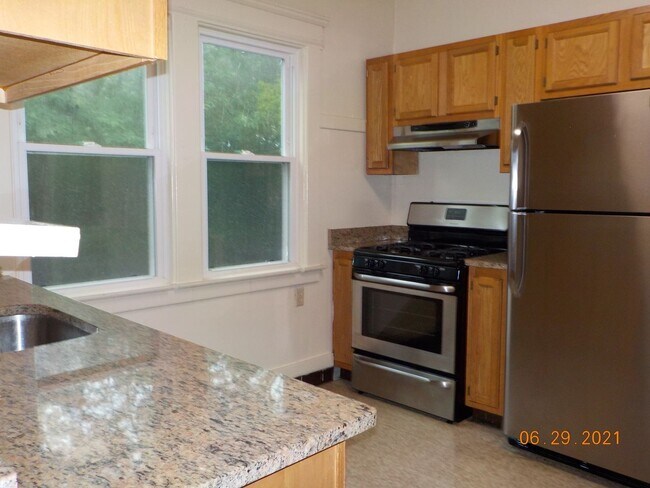 Building Photo - 969-971 Lancaster Ave