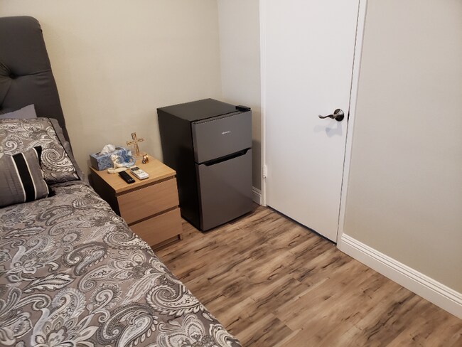 Building Photo - 3344 Petaluma Ave