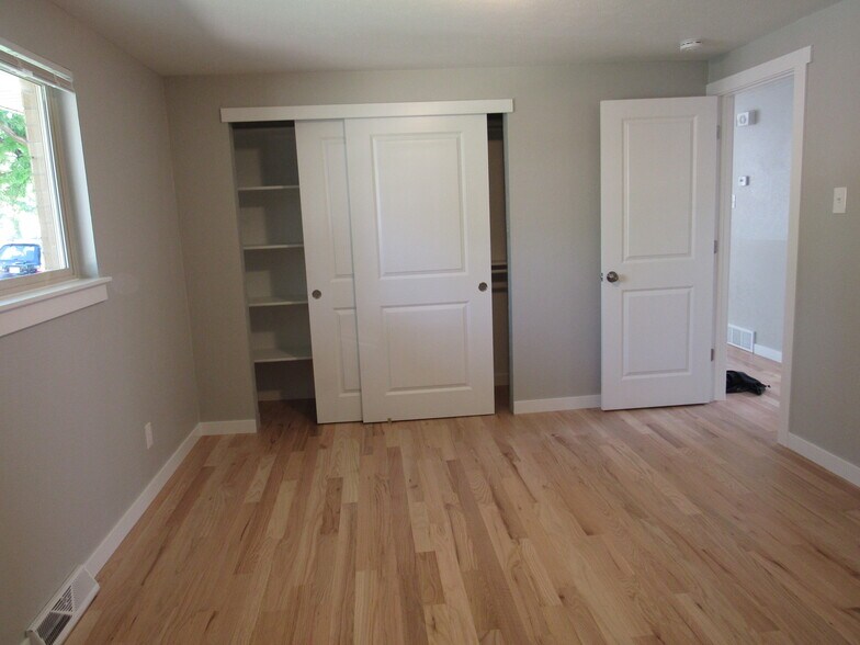 Building Photo - 1111 Judson St