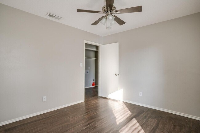 Building Photo - 4409 Altamesa Blvd