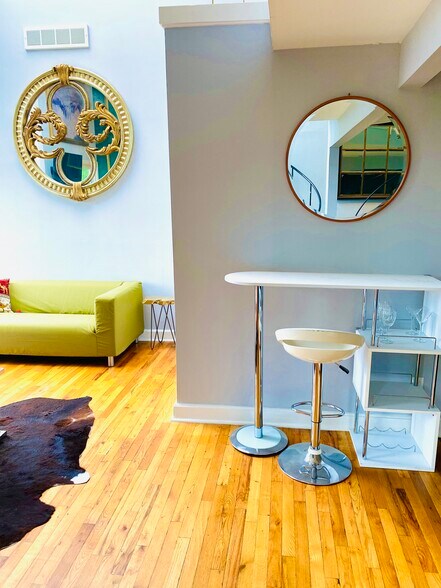 Living room - 2311 Maryland Ave