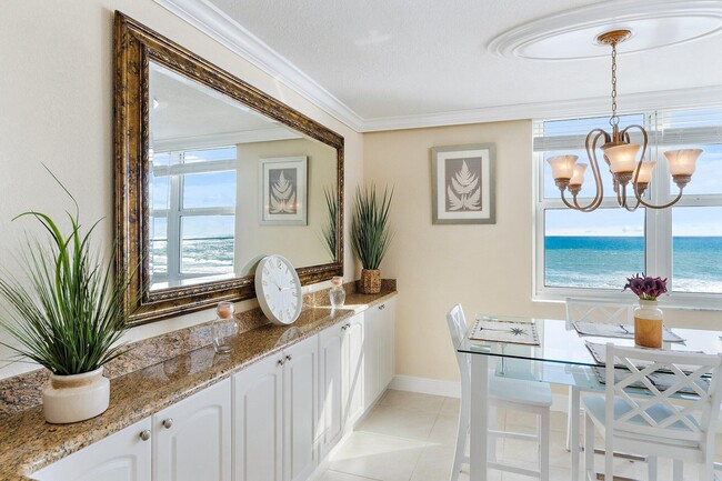 Building Photo - 5440 N Ocean Dr