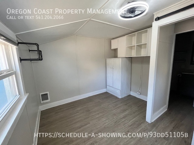 Building Photo - 3039 NW Oar-