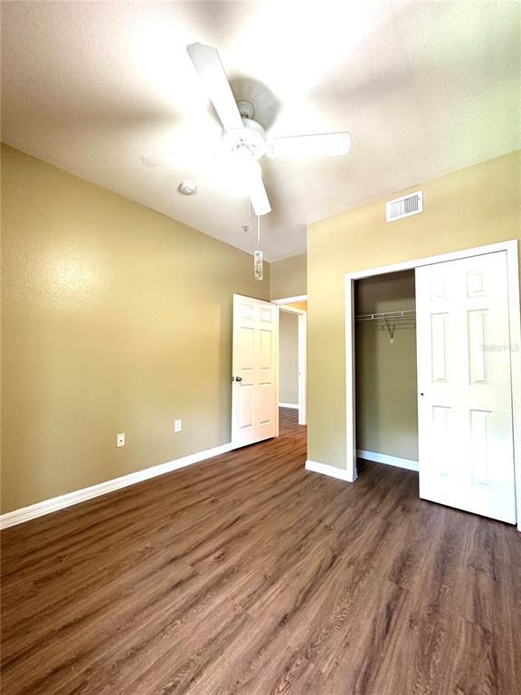 Building Photo - 2025 Erving Cir