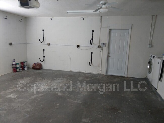 Building Photo - 4300 Trout Dr SE