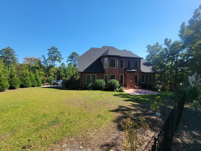 Building Photo - 544 Links Pointe Ct