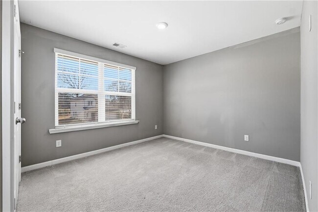 Building Photo - 21 Golden Eagle Pkwy