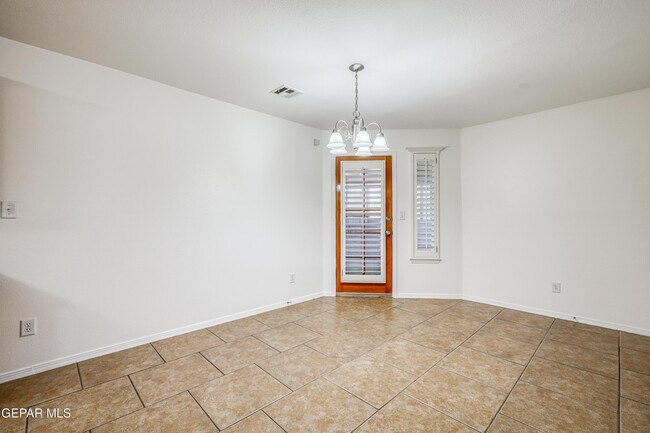 Building Photo - 6289 Cosecha Luna Cir