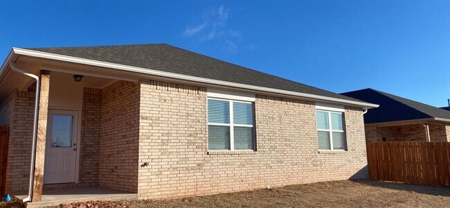 Building Photo - 4512 123rd St