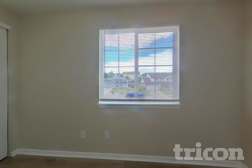 Building Photo - 6427 Jules Dr
