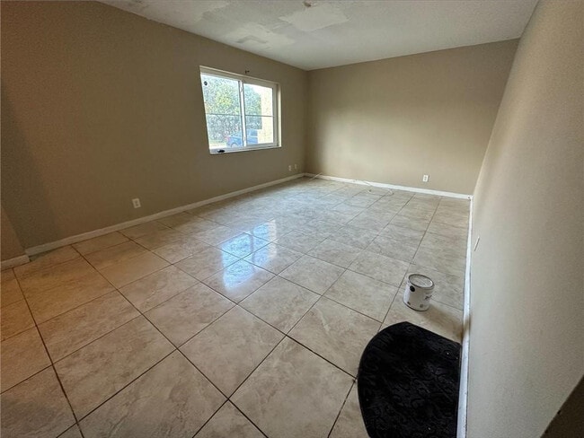 Building Photo - 5614 Blueberry Ct