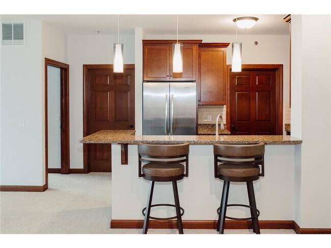 Building Photo - 2670 Kelley Pkwy