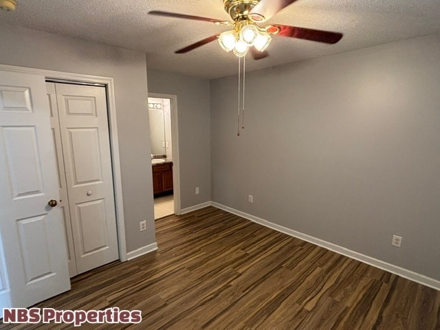 Building Photo - 8032 Stablegate Way