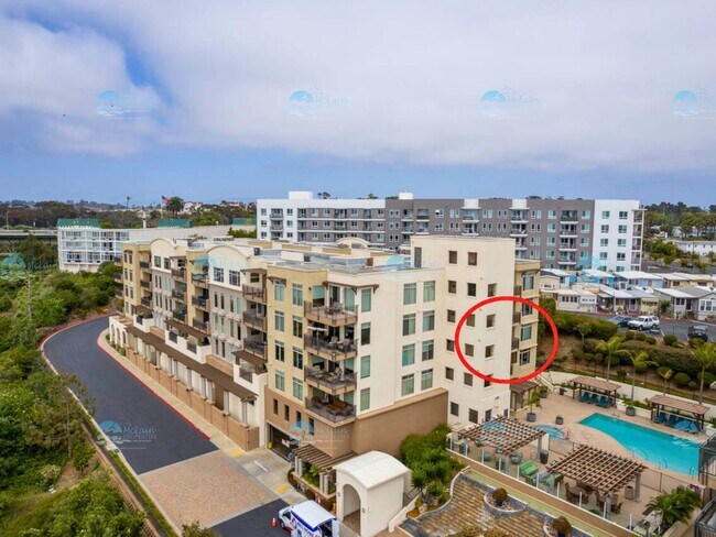 Building Photo - Move In Special - $500 Off First Month's R...