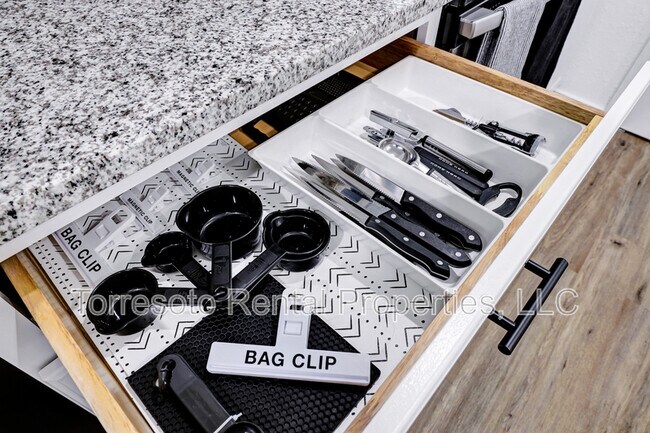 Building Photo - 226 Porter St