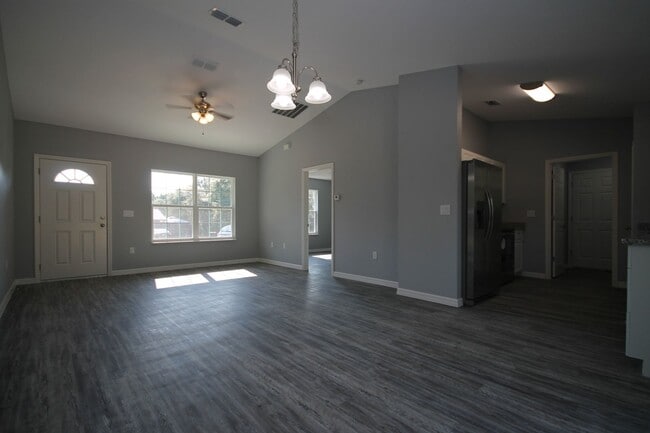 Building Photo - Beautiful 3 BD/2BA Home in Ocala!!!
