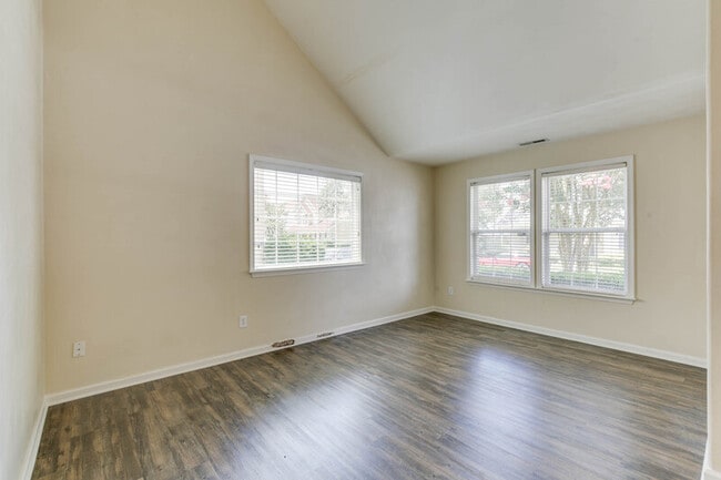 Building Photo - 1133 Lady Ashley Dr