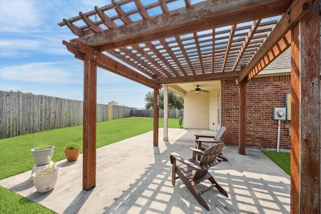 Building Photo - 919 E Tide Bay Cir