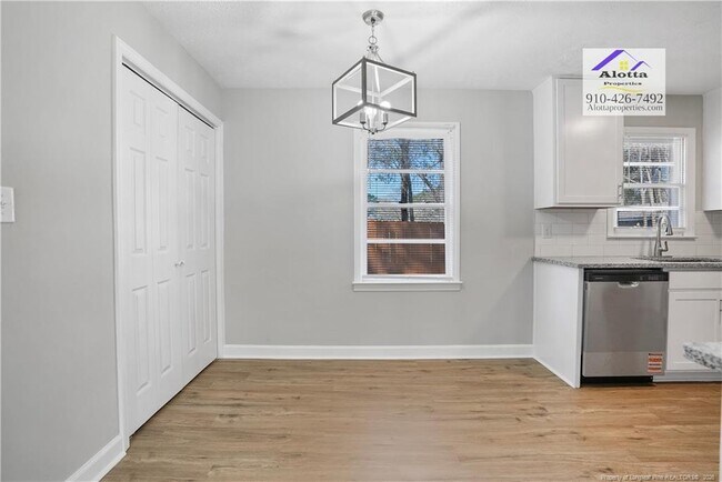 Building Photo - 2312 Enloe St
