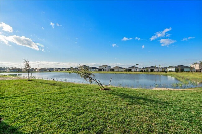 Building Photo - 43521 Treadway Dr