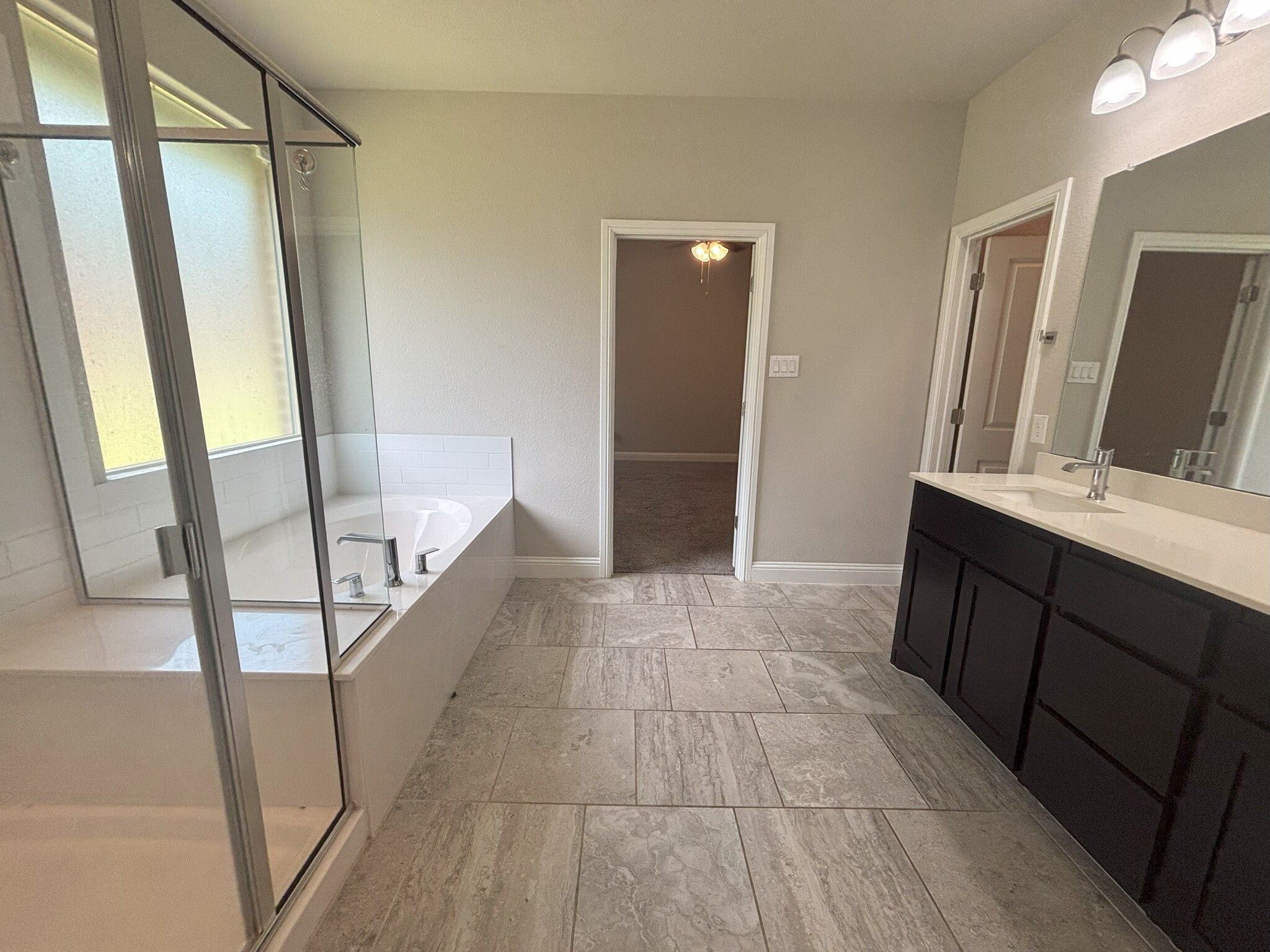 Primary Bath - 702 Audrey Ln
