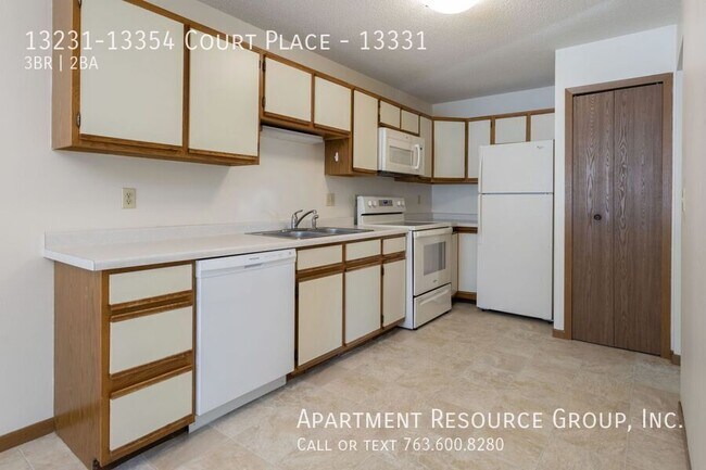 Building Photo - 13231-13354 Court Place-13331