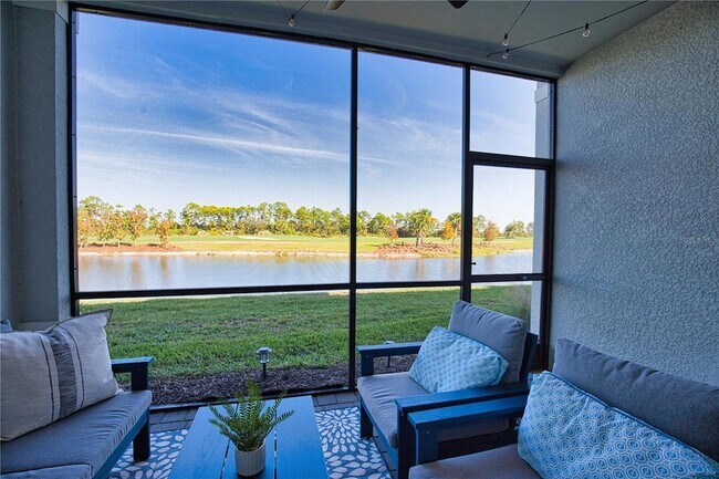 Building Photo - 12470 Wellen Golf St