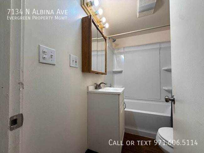 Building Photo - 7134 N Albina Ave