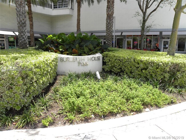 Building Photo - 7135 Collins Ave
