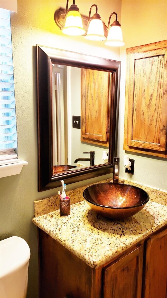 Building Photo - 58 Breezy Point Pl