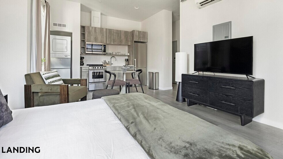 Building Photo - 3022 Zuni St