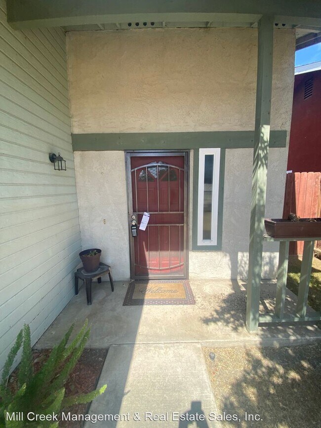 Building Photo - 3 br, 2 bath House - 1035 S. Regina