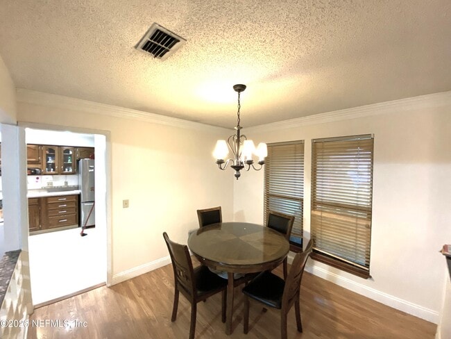 Building Photo - 7252 Holiday Hill Ct