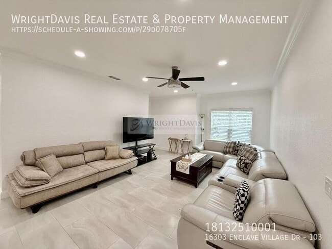 Building Photo - 16303 Enclave Village Dr