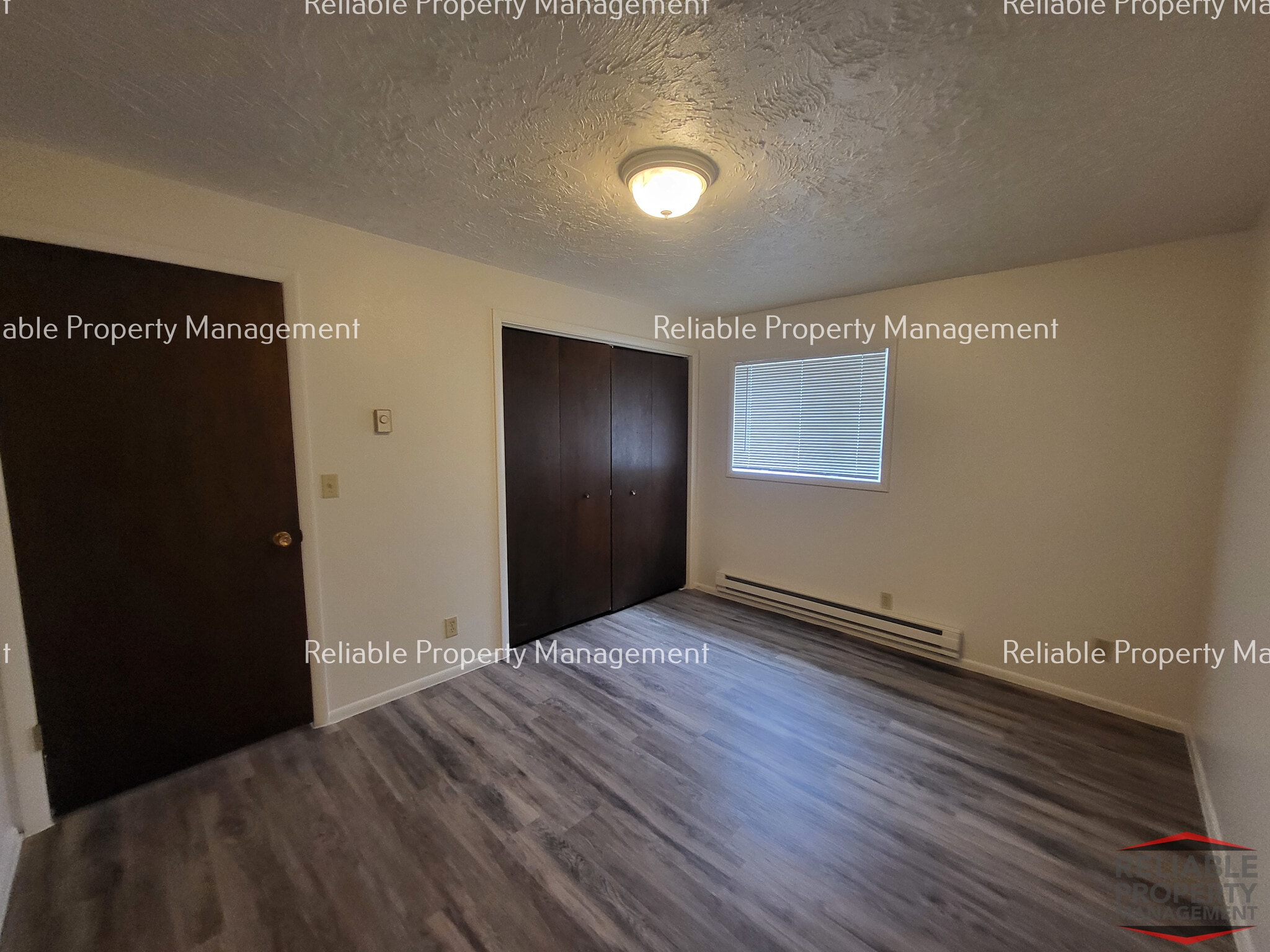 Building Photo - 360 W Center St