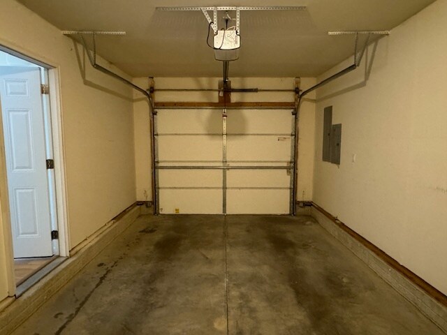 Building Photo - 520 Prairie Meadow Dr