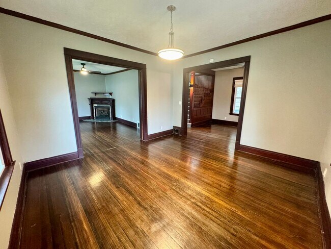 Building Photo - 112 S 36th St