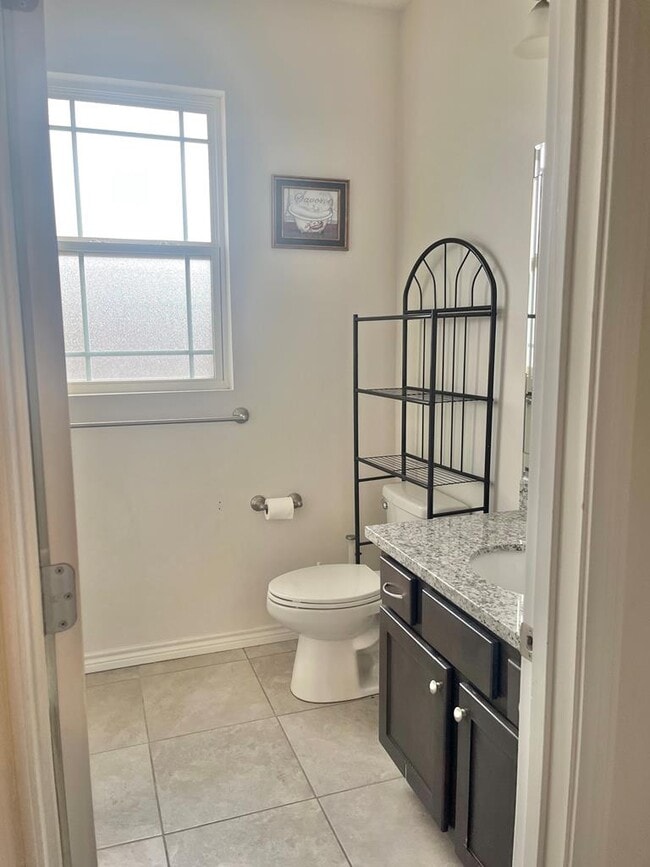 Building Photo - 1626 Boise Dr