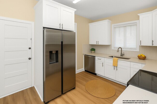 Building Photo - 3/2 single family home in Historic Eola Heights district!