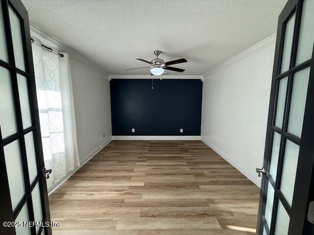 Building Photo - 12947 Tree Wy Ct N