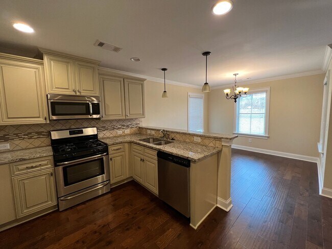 Building Photo - Beautiful Prattville Home