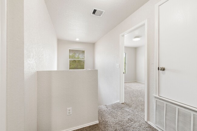 Building Photo - 10034 Southern Sun