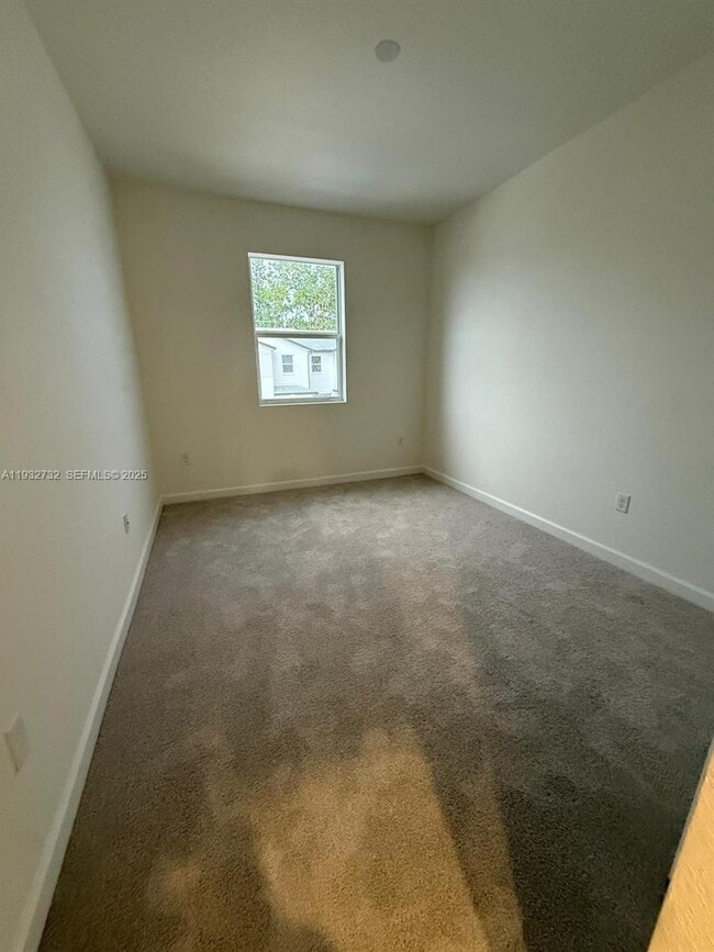 Building Photo - 35844 SW 178th Ct