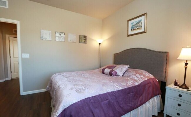 Building Photo - Charming Loveland 3-Bedroom Ranch with Modern Upgrades on a Large Cul-de-Sac Lot