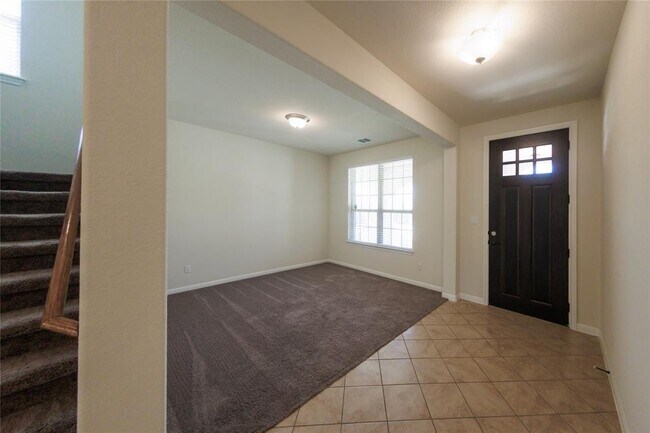 Building Photo - 524 Windom Way