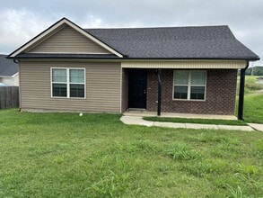 Building Photo - 1503 Gambill Wood Dr