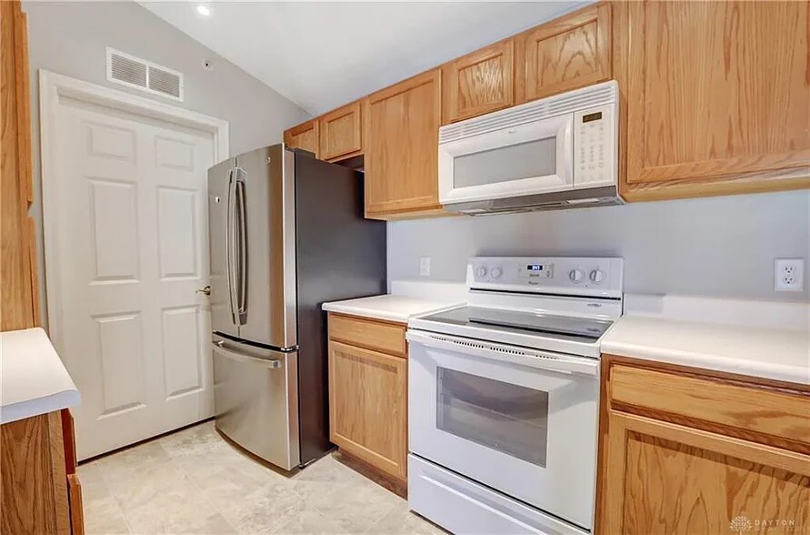 Building Photo - 3044 Westminster Dr